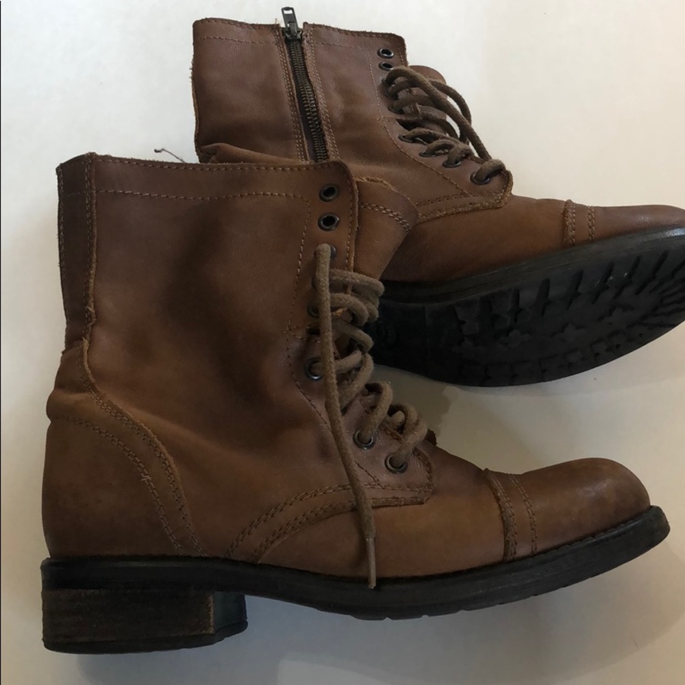 Steve Madden Combat Boot - Picture 2 of 3